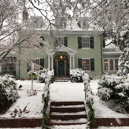 Colonial Capital B&B ウィリアムズバーグ エクステリア 写真