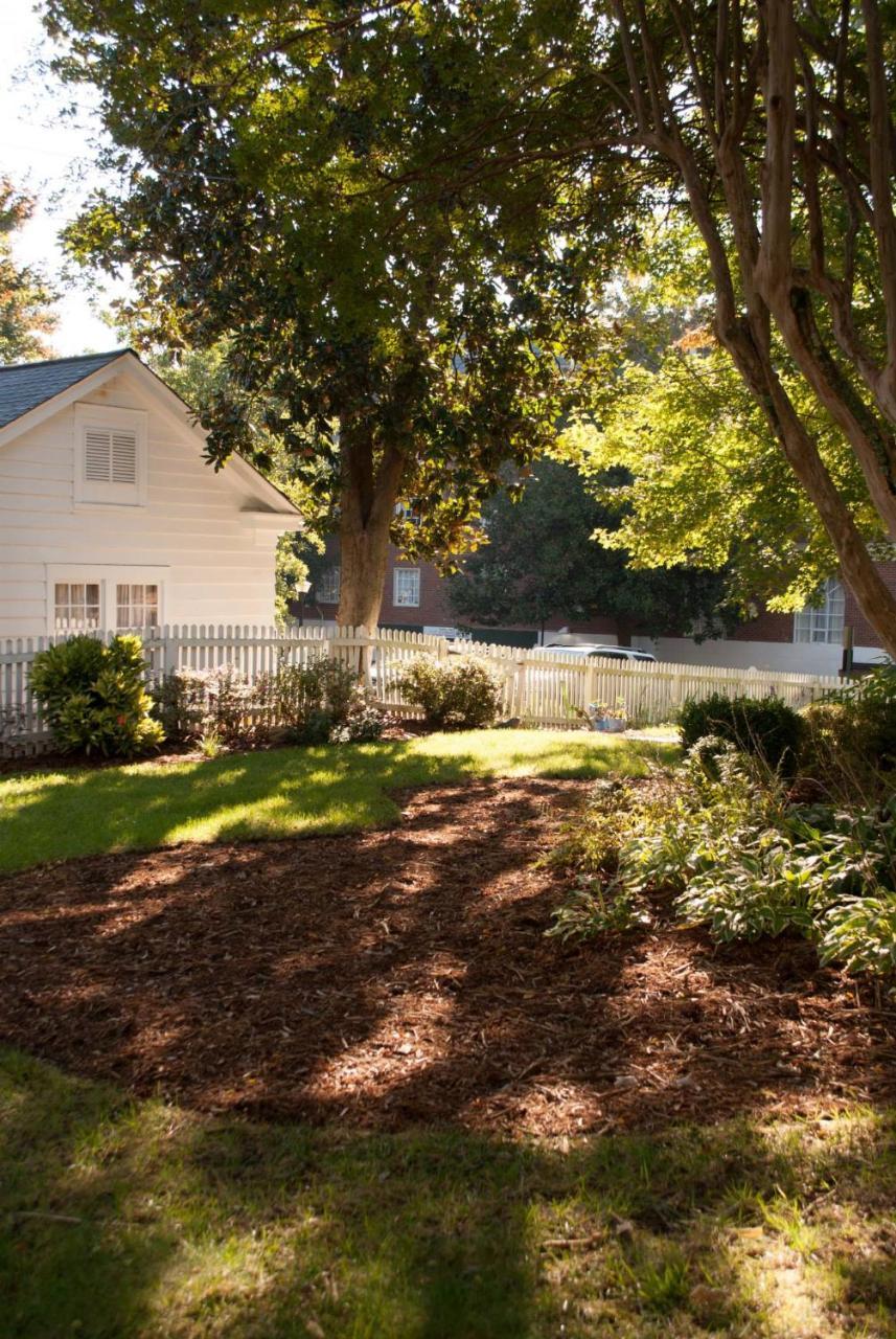 Colonial Capital B&B ウィリアムズバーグ エクステリア 写真